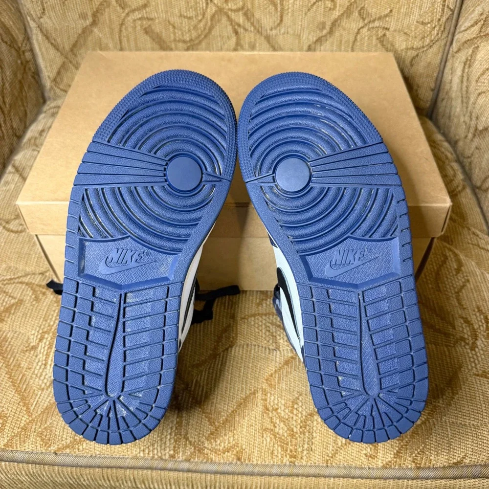 Nike Air Jordan 1 Retro High OG Midnight Navy DZ5485-401 Mens 7 Womens 8.5